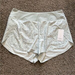 Athleta Light Gray Patterned Shorts